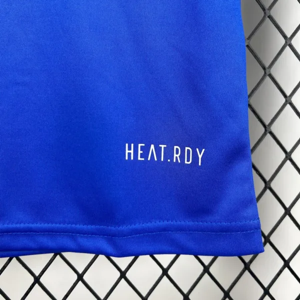 Conjunto Real Madrid bambino 2025-2026 Blu materiale