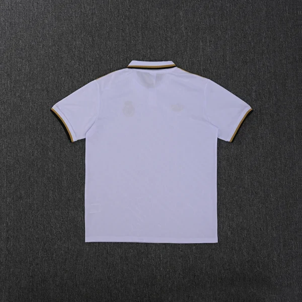 Nuova Maglia Bianca Real Madrid 2025-2026 con numero