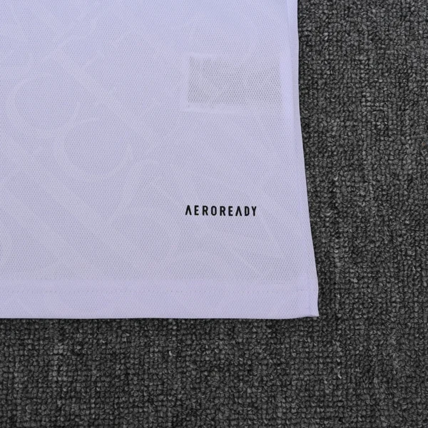 Nuova Maglia Bianca Real Madrid 2025-2026 materiale