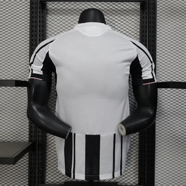 Nuova maglia Juventus 2025-2026 dorsale