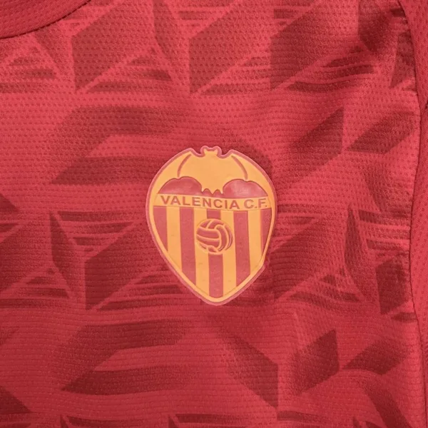 Nuova maglia Valencia CF rossa 2025-2026 stemma