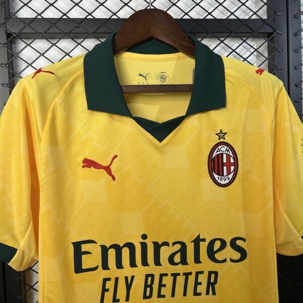 Maglia AC Milan gialla 2025-2026 colletto