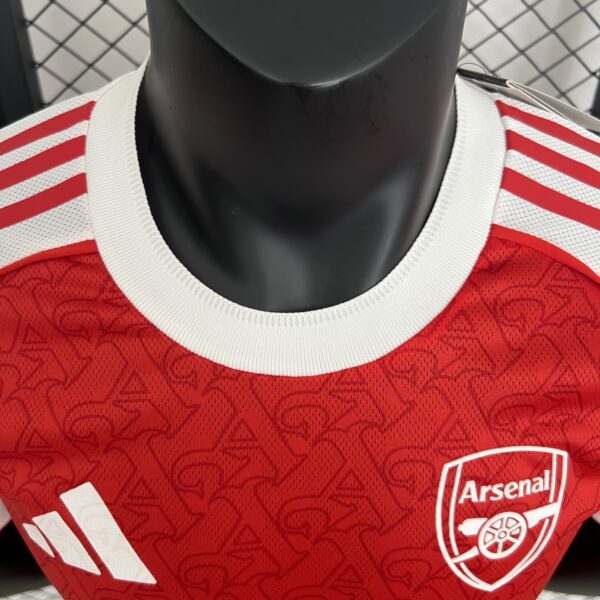 Maglia Arsenal Gyökeres 2025-2026 collo