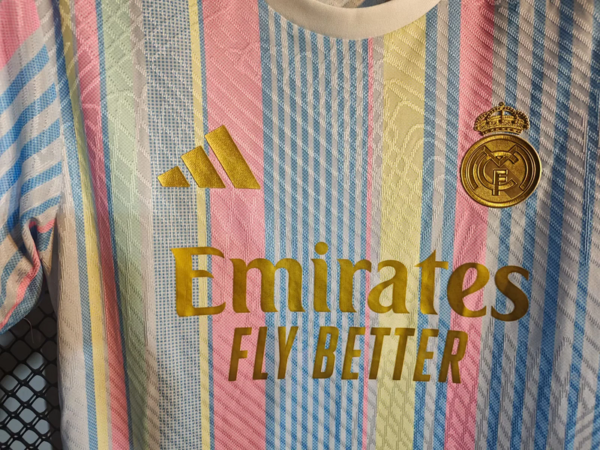 Maglia Multicolore Real Madrid 2025-2026 collo