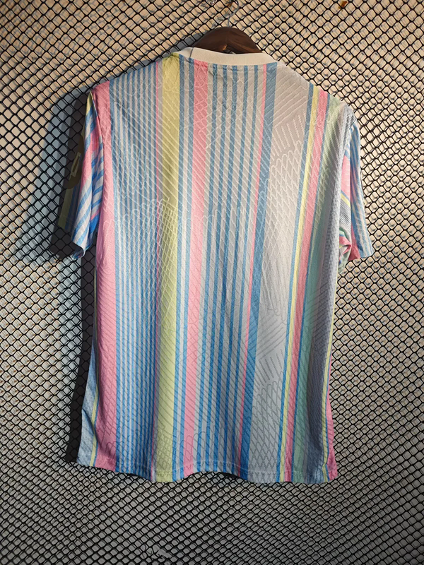 Maglia Multicolore Real Madrid 2025-2026 con numero