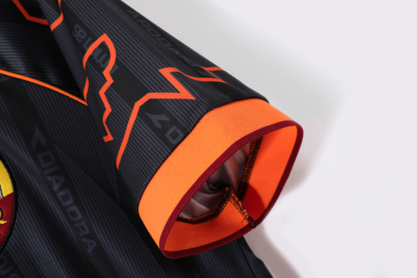 Maglia nera retrò AS Roma 1999–2000 manica