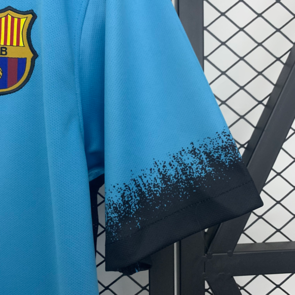 Maglia retrò celeste FC Barcelona 2015-2016 manica