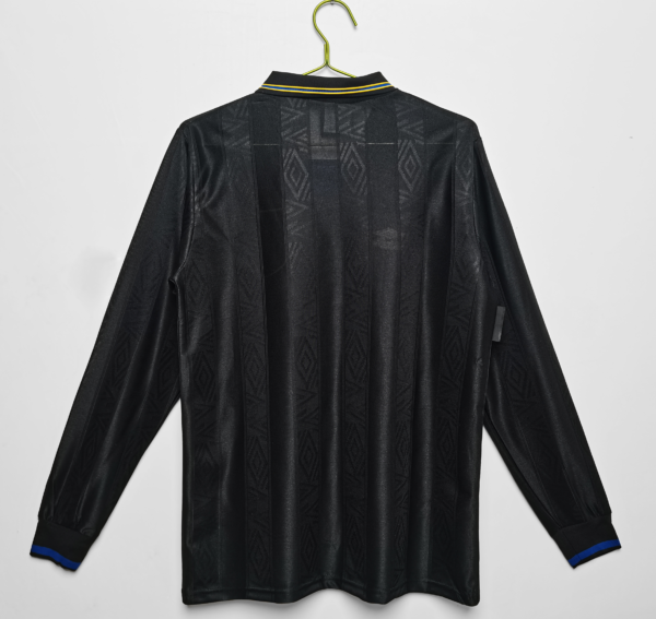 Maglia retro nera Manchester United a maniche lunghe 1993-1994 con numero