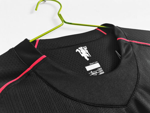 Maglia retro nera Manchester United manica lunga 2007-2008 collo