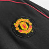 Maglia retro nera Manchester United manica lunga 2007-2008 stema