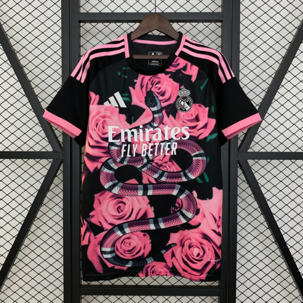 maglia serpente rosa Real Madrid 2025-2026