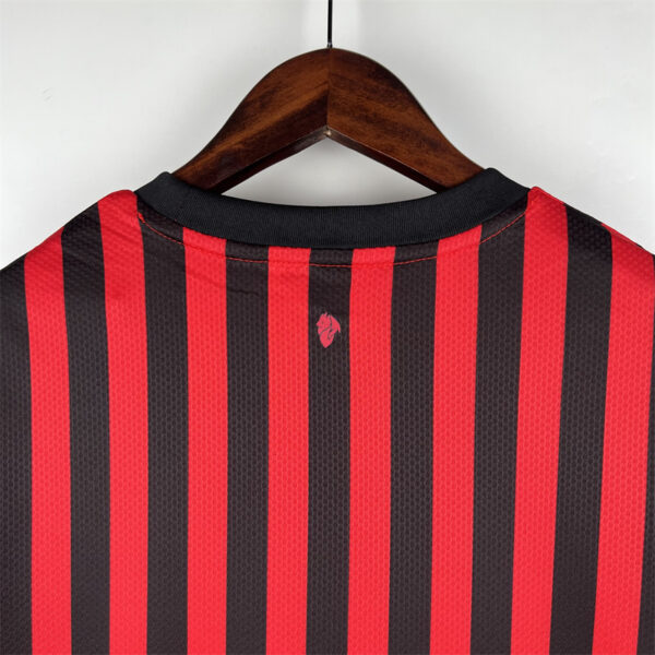 Maglia retro AC Milan 2019-2020 colleto anteriore