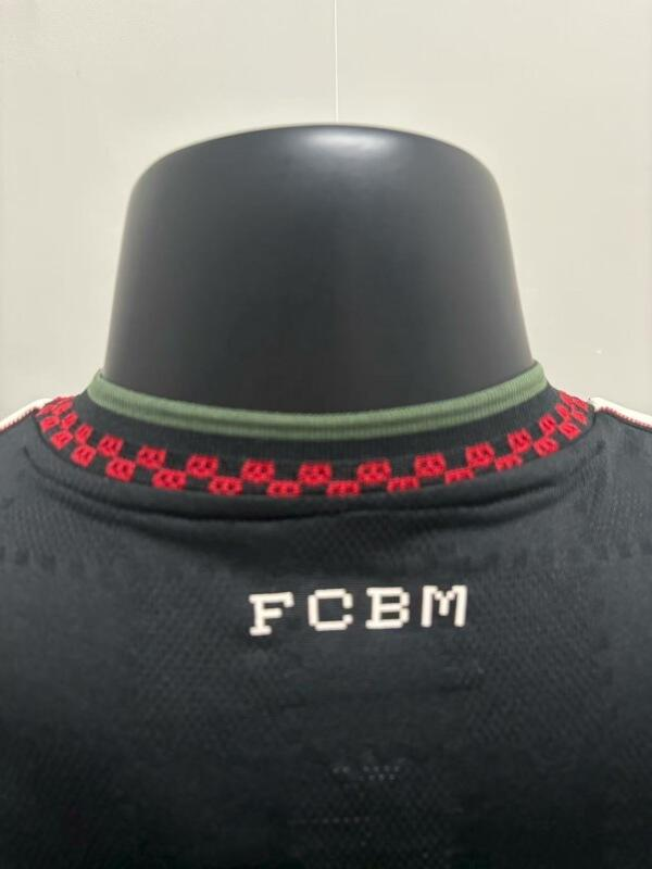 Maglia Bayern Monaco nera 2025-2026 collo