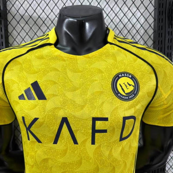 Camiseta Ronaldo Al Nassr 2025-2026 cuello