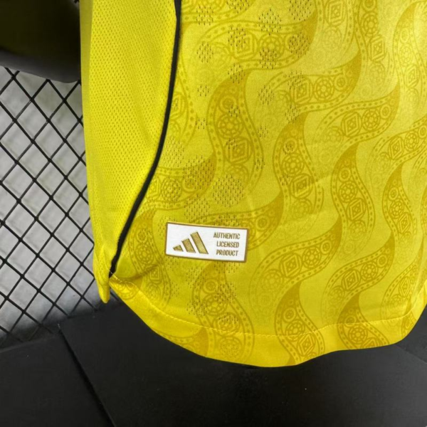 Camiseta Ronaldo Al Nassr 2025-2026 etiqueta