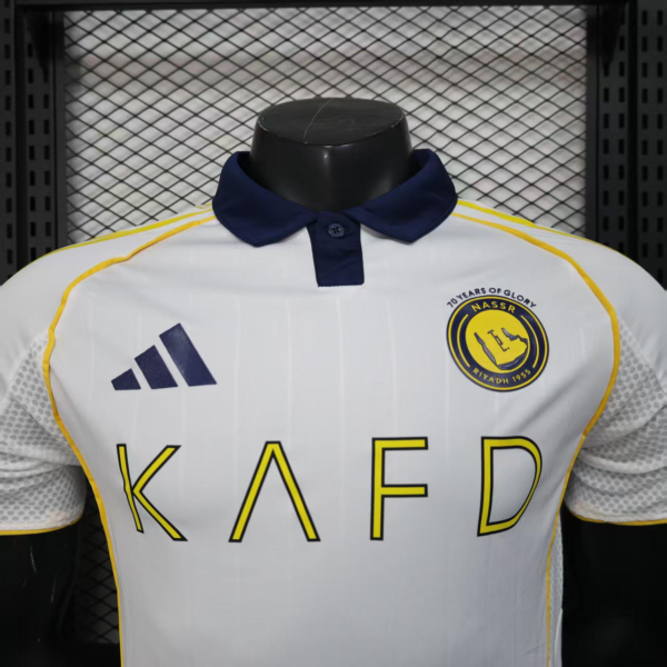 Camiseta blanca Al Nassr 2025-2026 cuello