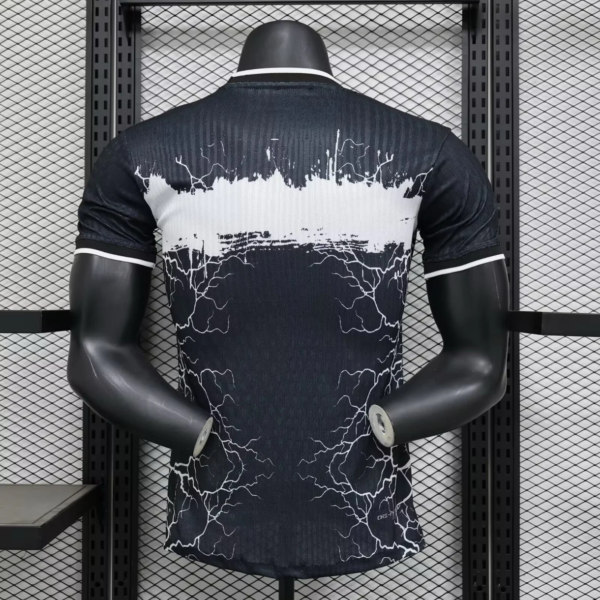 Maglia nera FC Barcelona 2024-2025 con numero