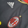 Maglia retrò AC Milan nera 2006-2007 stemma