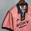 Maglia retro rosa Juventus 1997-1998 laterale