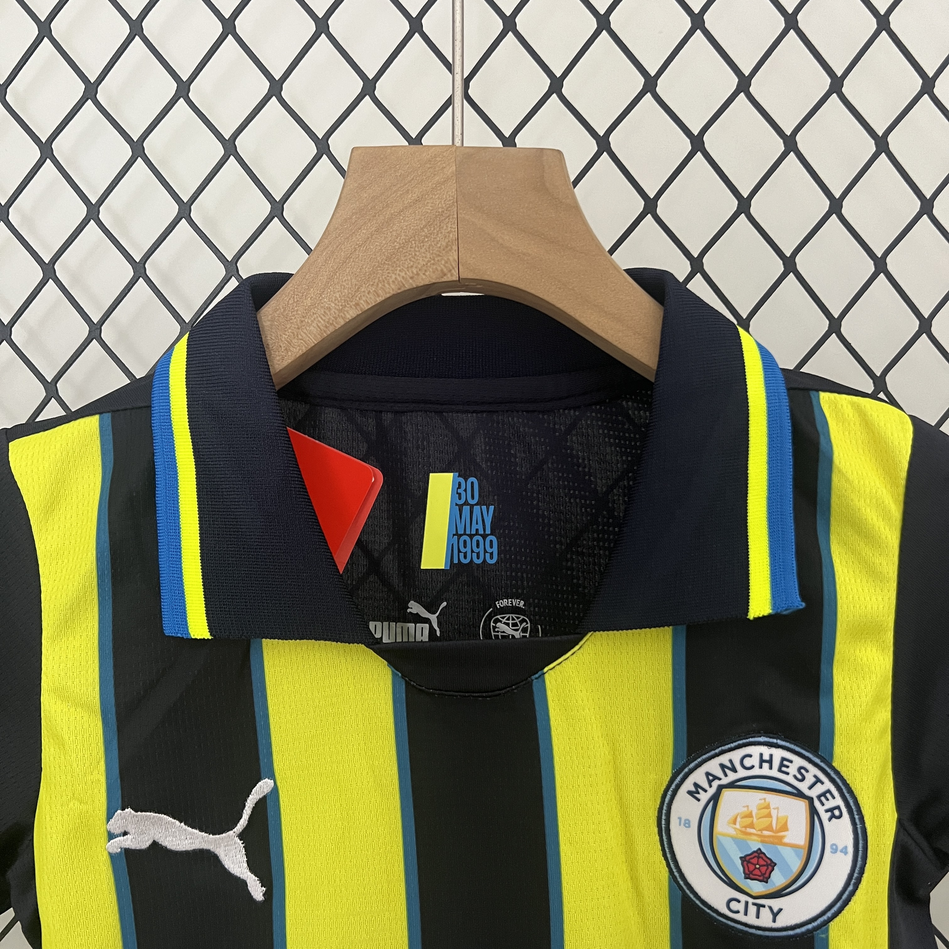 Completo bambino Manchester City nero 2024-2025 petto