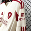 Maglia bianca Liverpool manica lunga 2025-2026 spalla