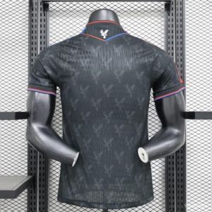 Maglia nera Crystal Palace 2024-2025 con numero