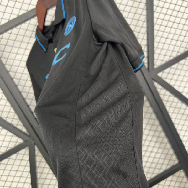 Maglia nera Napoli 2025-2026 laterale