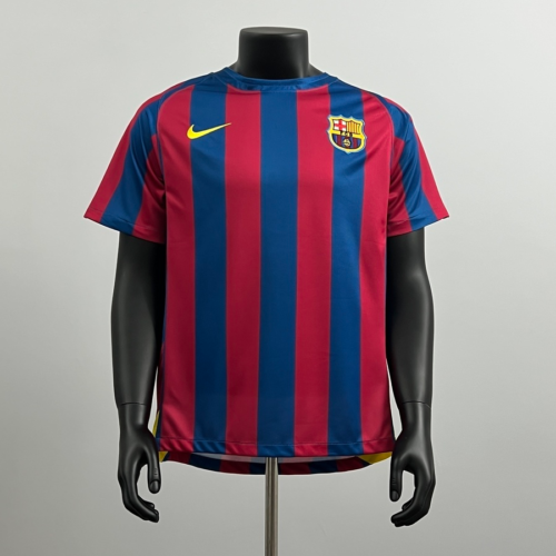 Maglia retro Ronaldinho FC Barcelona 2005-2006