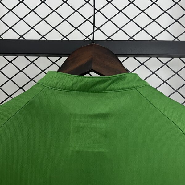 Italiano Español Maglia retro verde Athletic Bilbao 2011-2012 collo anteriore