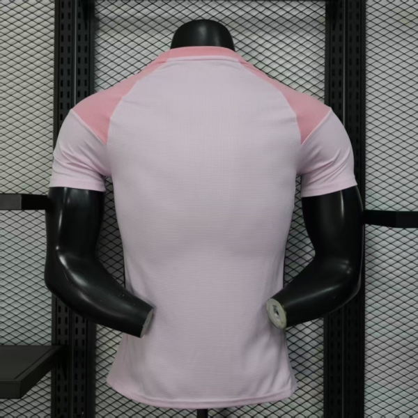 Maglia rosa Arsenal 2025-2026 con numero
