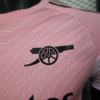 Maglia rosa Arsenal 2025-2026 stemma