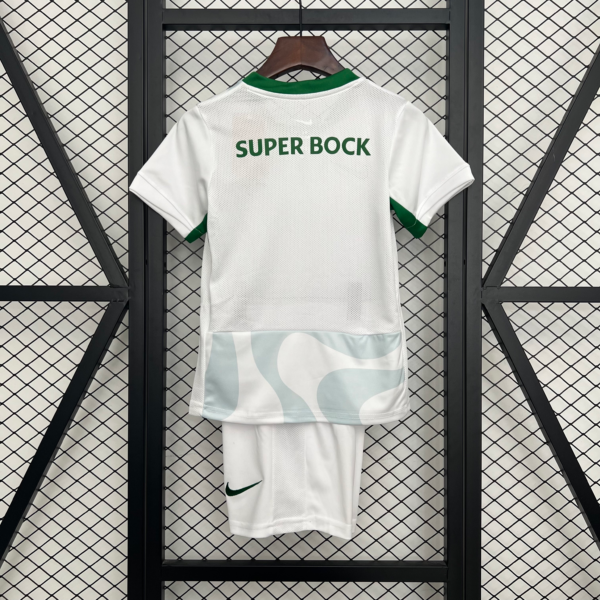 Completo bambino Sporting Lisbona bianco 2025-2026 dorso