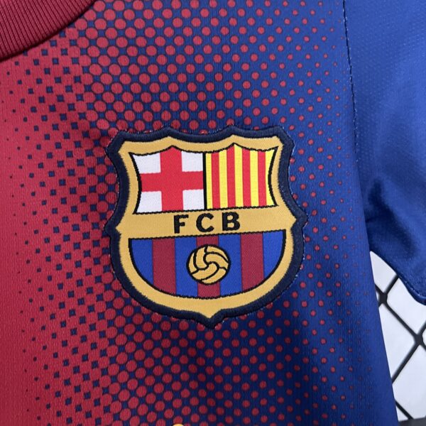 Completo retro bambino FC Barcelona 2012-2013 stemma