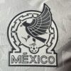 Maglia bianca Messico Mondiale 2026 stemma