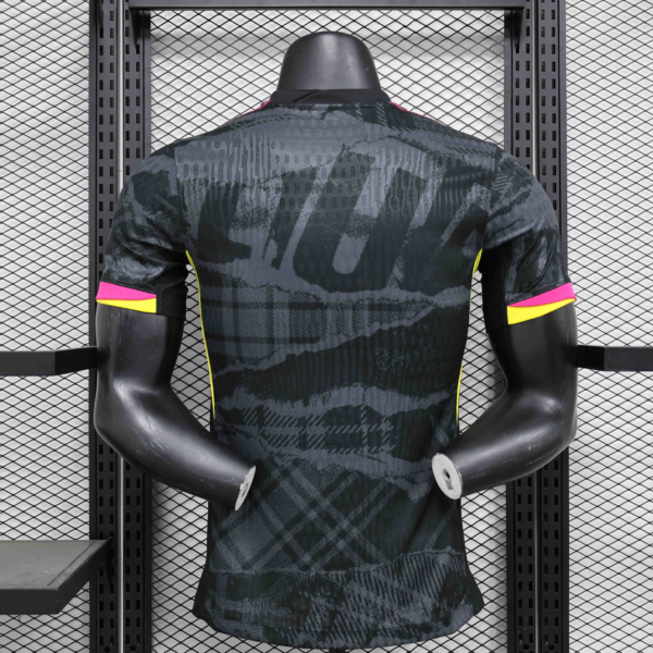 Maglia nera Chelsea 2024-2025 con numero