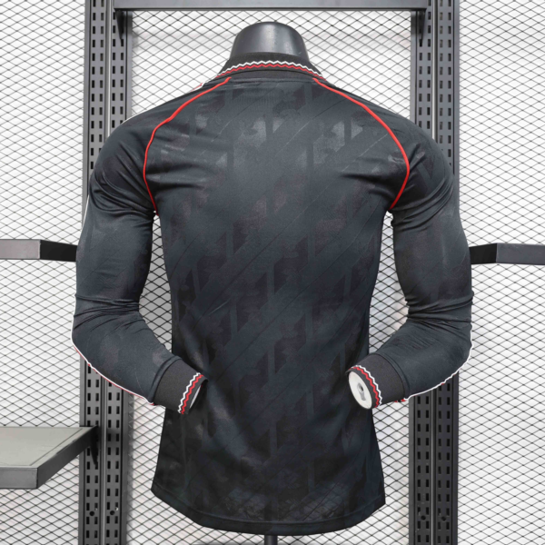 Maglia nera Manchester United 2025-2026 manica lunga con numero