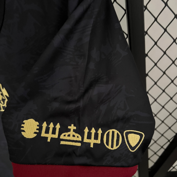 Maglia nera Portogallo 2023 Ronaldo manica