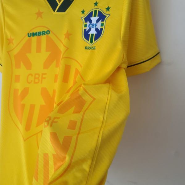 Maglia retro Brasile 1993-1994 Romário laterale