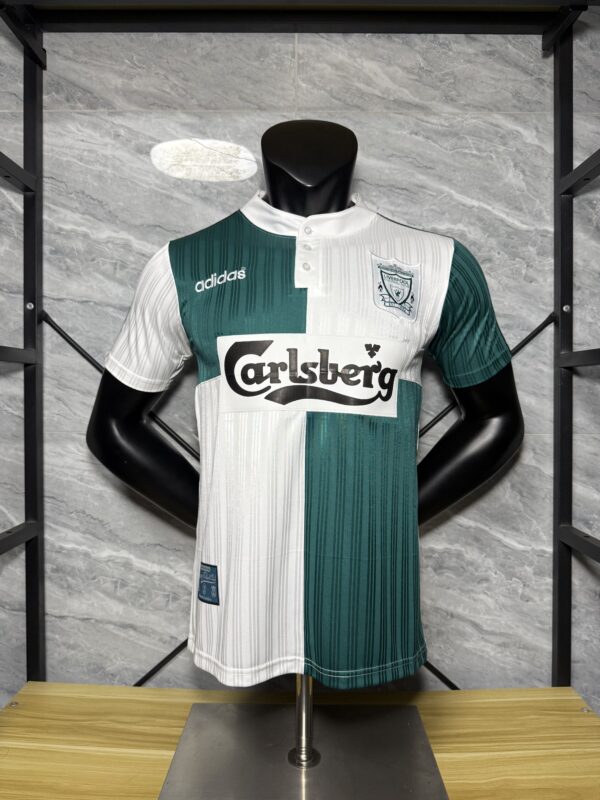 Maglia retrò Liverpool verde e bianca 1995-1996