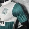 Maglia retrò Liverpool verde e bianca 1995-1996 manica