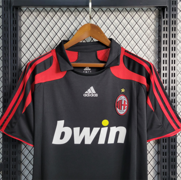 Maglia retrò nera AC Milan 2007-2008 con colletto