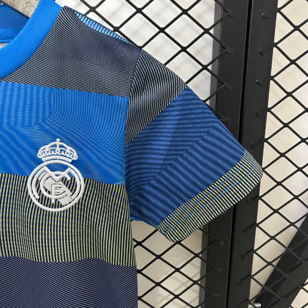 Nuovo Completo Real Madrid bambino 2025-2026 Allenamento manica