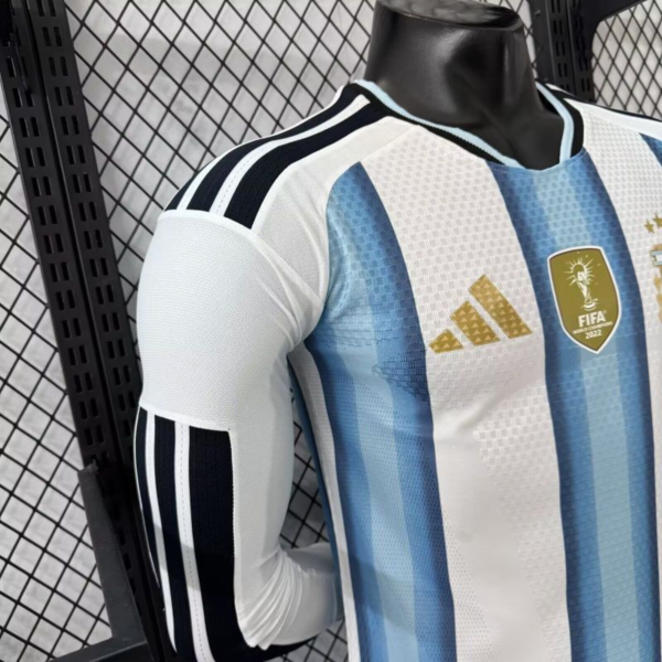 Maglia Argentina manica lunga Mondiale 2026 spalla