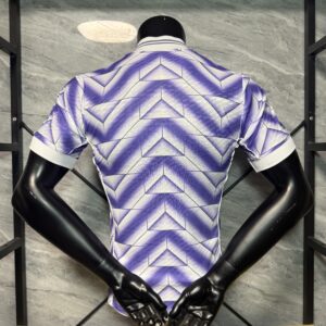 Maglia viola Real Madrid LFSTLR 2025–2026 con numero