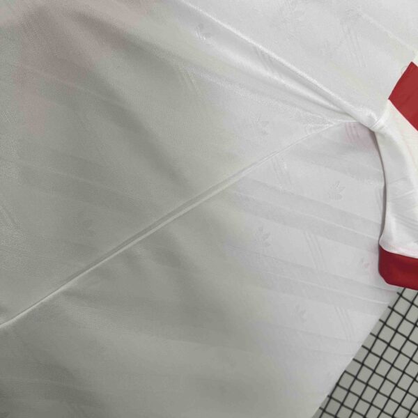 Maglia Retro Bianco 1992-1994 Rui Costa laterale