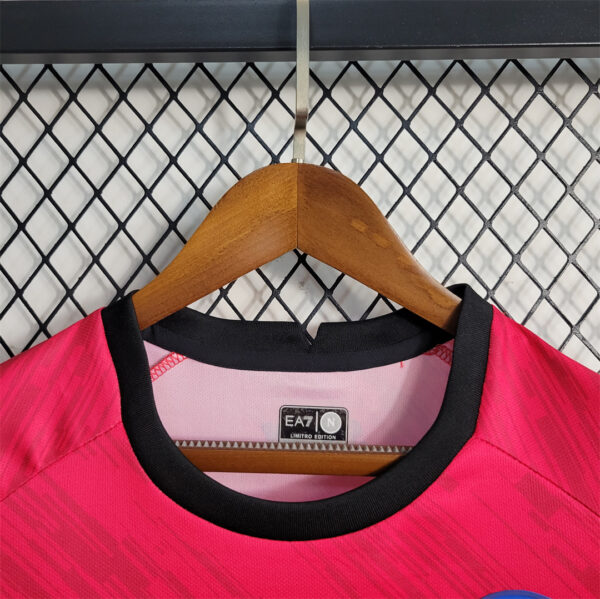 Maglia Napoli Rossa 2023-2024 collo anteriore